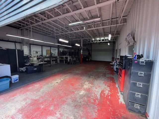 Activo con contrato: $1,300,000 (0 camas, 0 baños, 4361 Pies cuadrados)