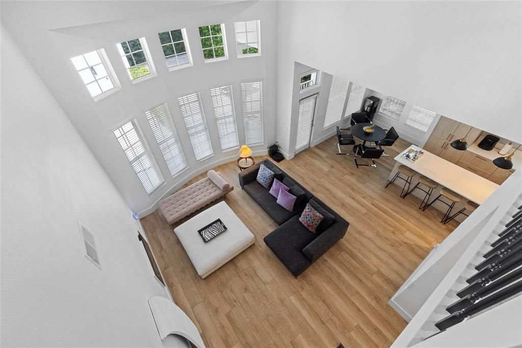 For Sale: $1,949,000 (6 beds, 5 baths, 4137 Square Feet)