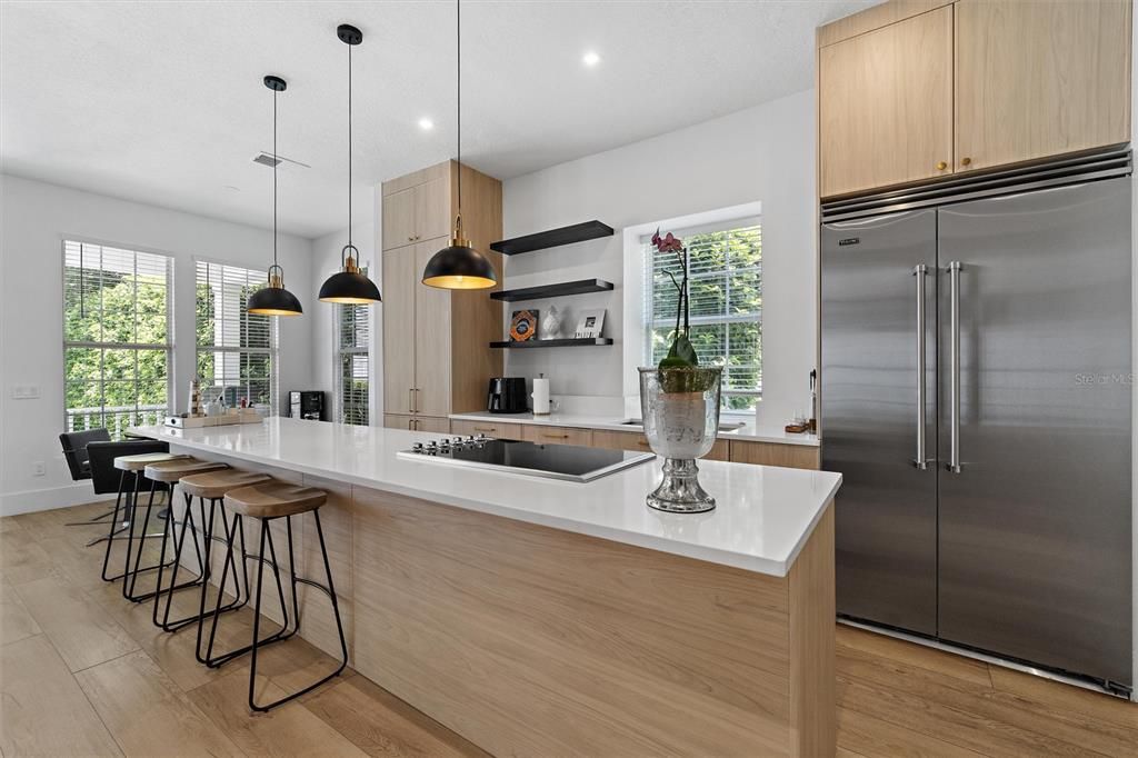 For Sale: $1,949,000 (6 beds, 5 baths, 4137 Square Feet)