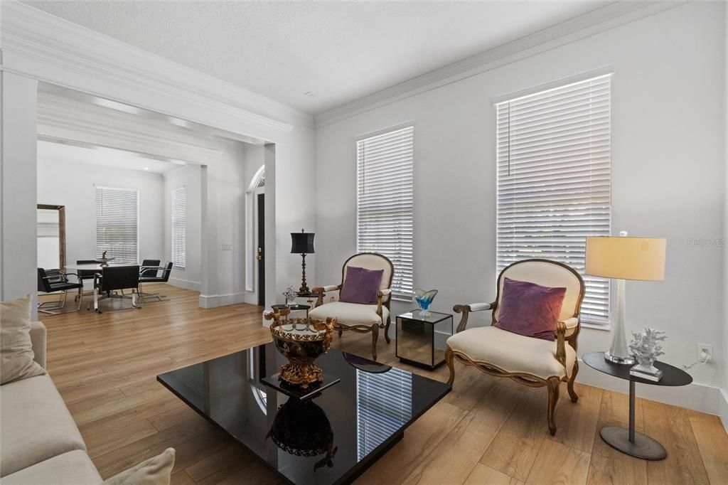 For Sale: $1,949,000 (6 beds, 5 baths, 4137 Square Feet)