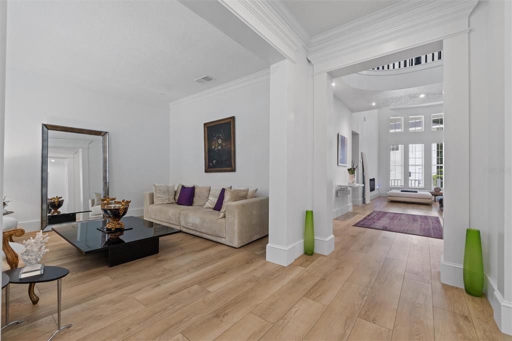 For Sale: $1,949,000 (6 beds, 5 baths, 4137 Square Feet)