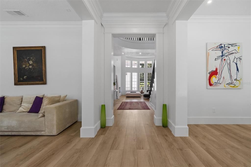 For Sale: $1,949,000 (6 beds, 5 baths, 4137 Square Feet)