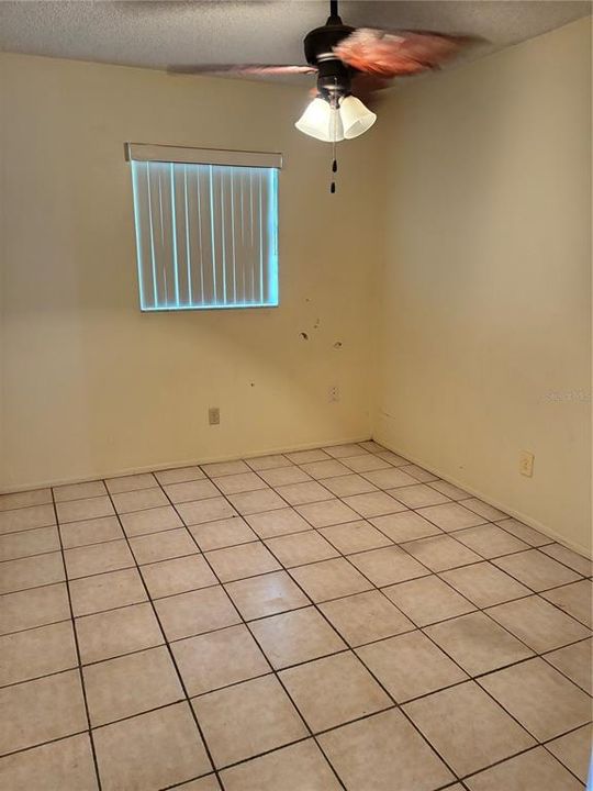 Под контрактом: $190,000 (3 спален, 2 ванн, 1292 Квадратных фут)