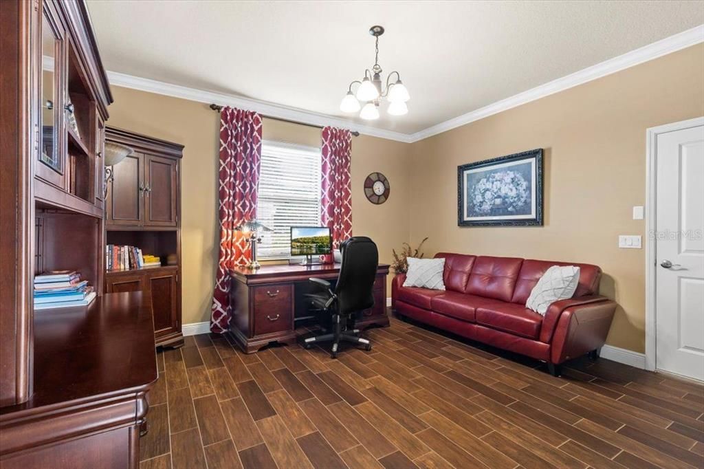 На продажу: $1,179,000 (5 спален, 3 ванн, 4191 Квадратных фут)