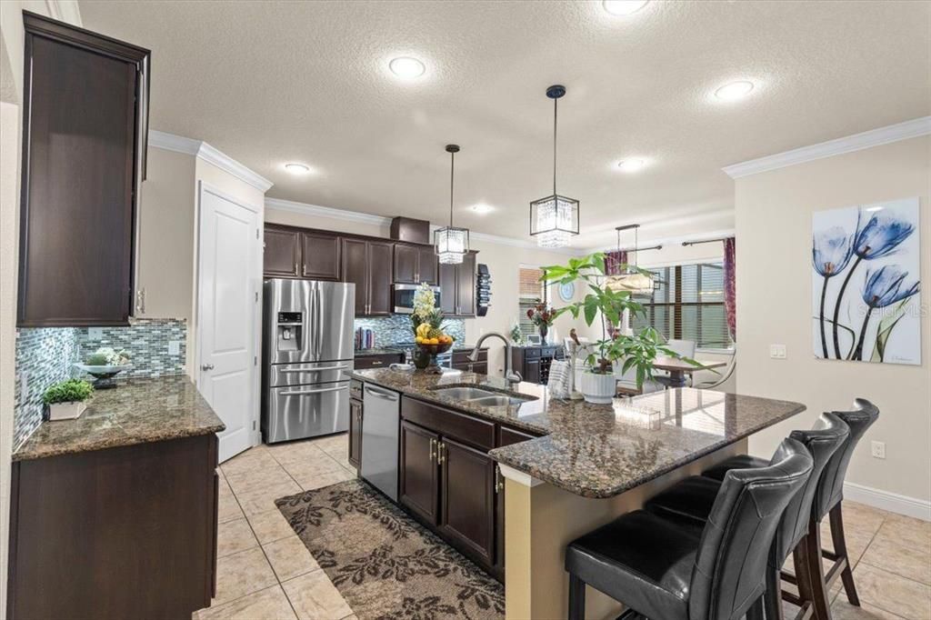 На продажу: $1,179,000 (5 спален, 3 ванн, 4191 Квадратных фут)