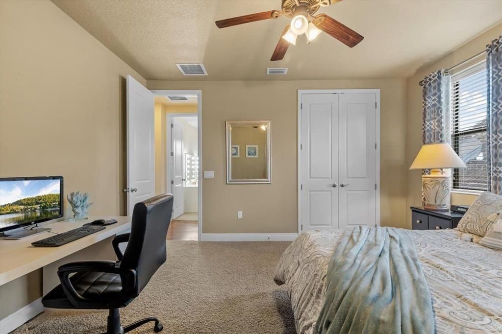 На продажу: $1,179,000 (5 спален, 3 ванн, 4191 Квадратных фут)