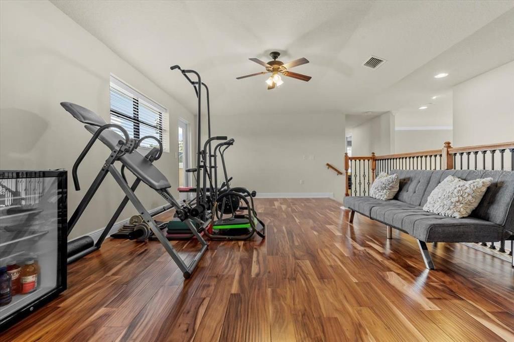 На продажу: $1,179,000 (5 спален, 3 ванн, 4191 Квадратных фут)