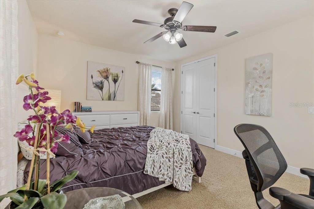 На продажу: $1,179,000 (5 спален, 3 ванн, 4191 Квадратных фут)