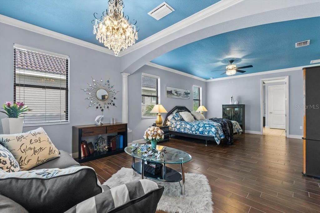 На продажу: $1,179,000 (5 спален, 3 ванн, 4191 Квадратных фут)