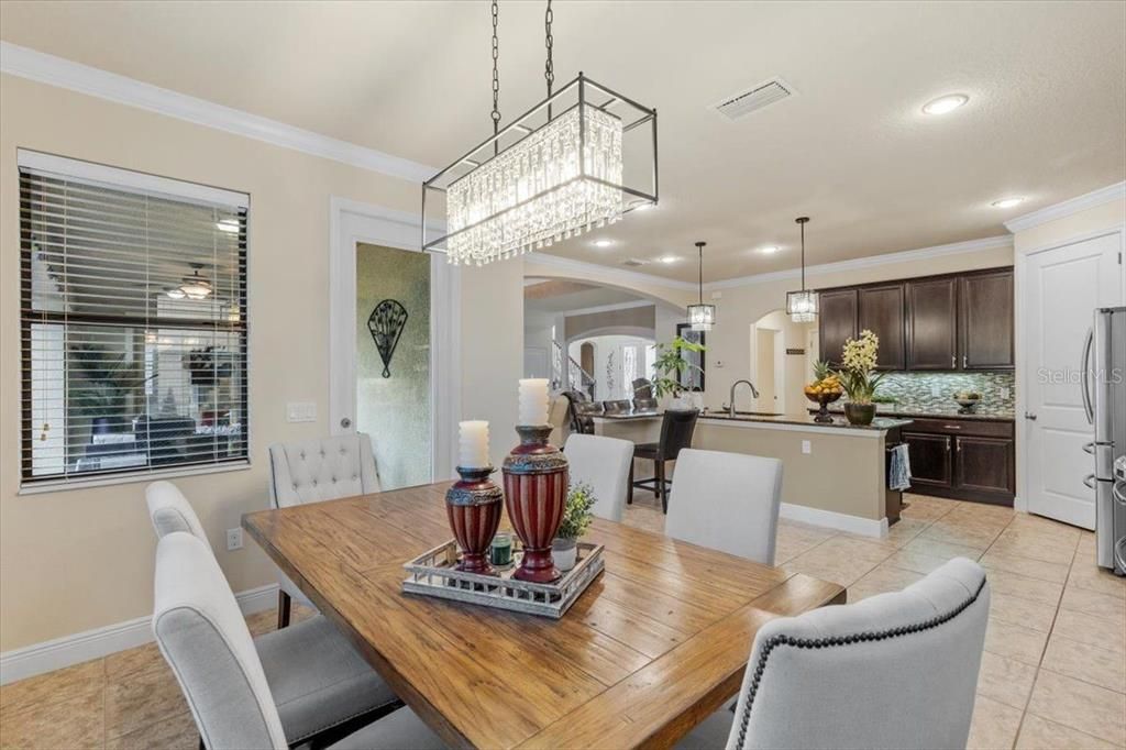 На продажу: $1,179,000 (5 спален, 3 ванн, 4191 Квадратных фут)