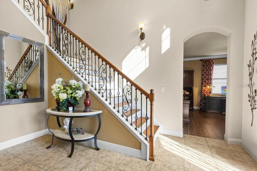 На продажу: $1,179,000 (5 спален, 3 ванн, 4191 Квадратных фут)