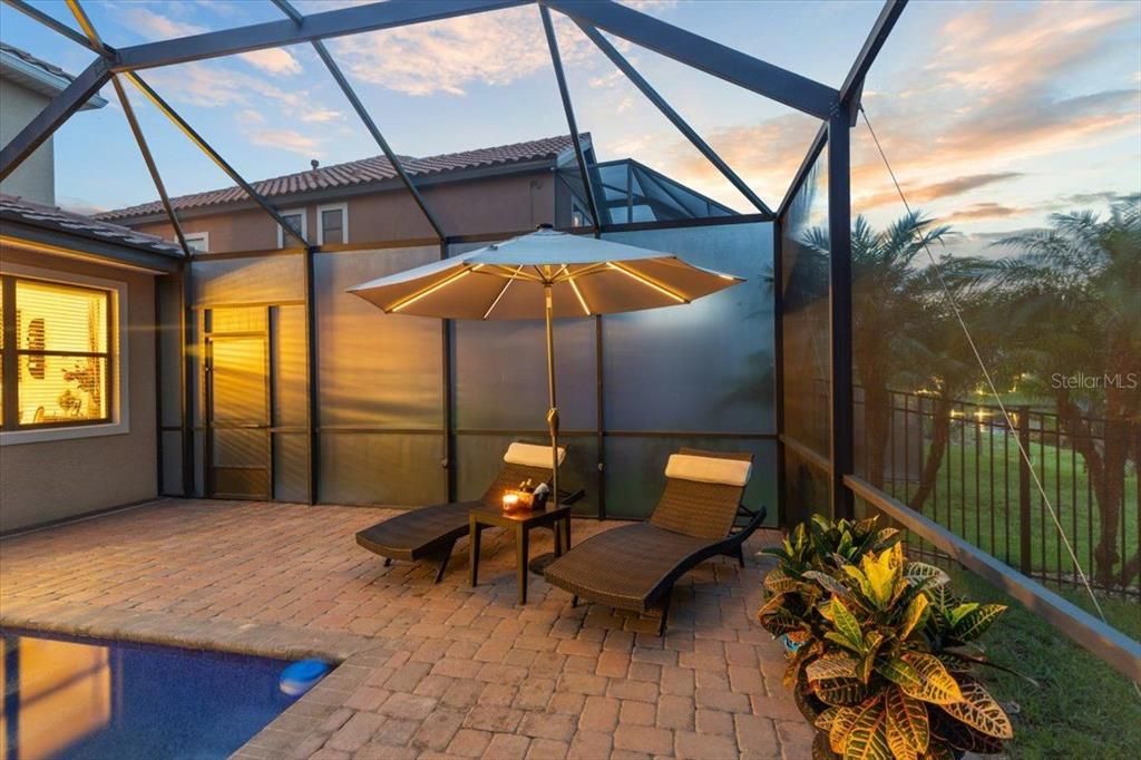 На продажу: $1,179,000 (5 спален, 3 ванн, 4191 Квадратных фут)