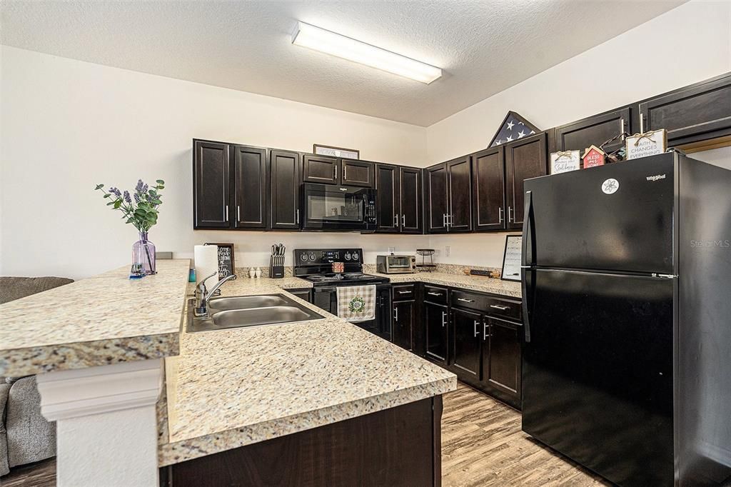 待售: $281,500 (3 贝兹, 2 浴室, 1652 平方英尺)