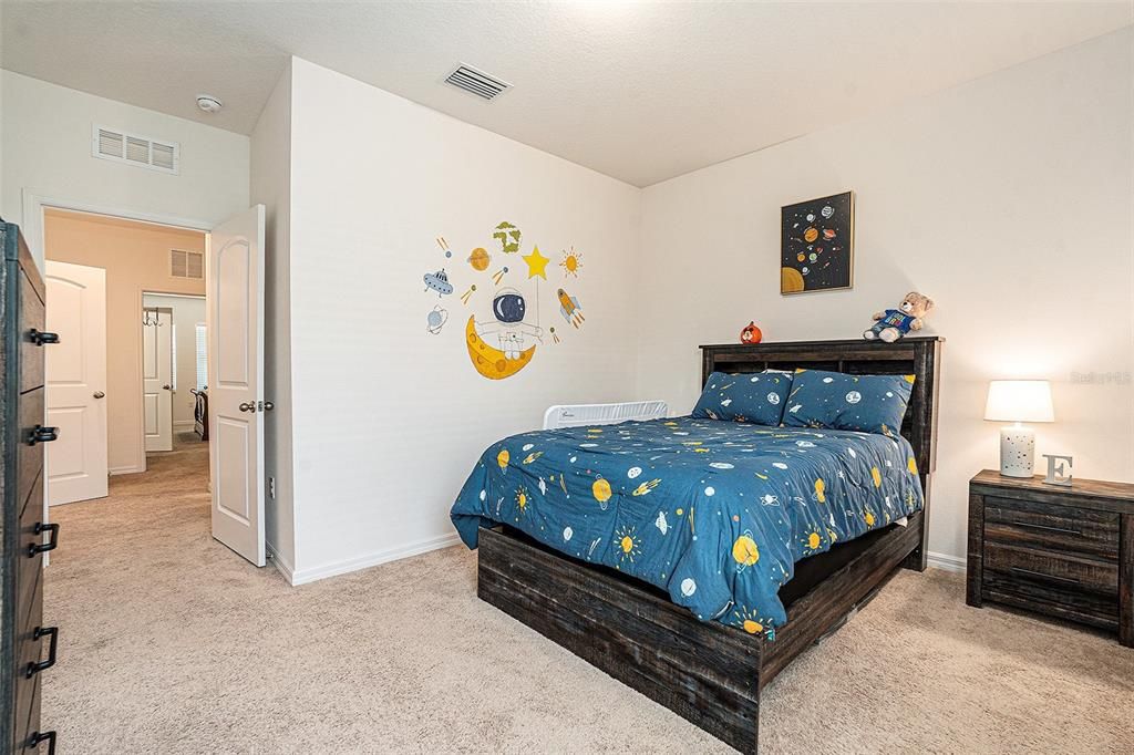 待售: $281,500 (3 贝兹, 2 浴室, 1652 平方英尺)