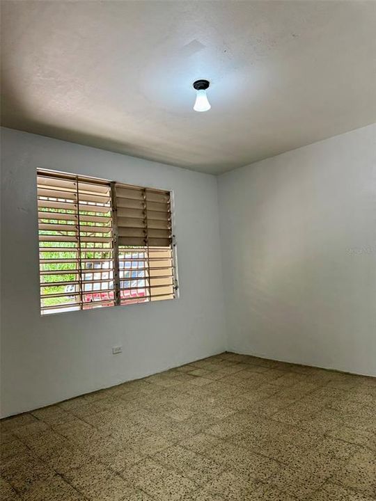 En Venta: $178,000 (3 camas, 1 baños, 1181 Pies cuadrados)