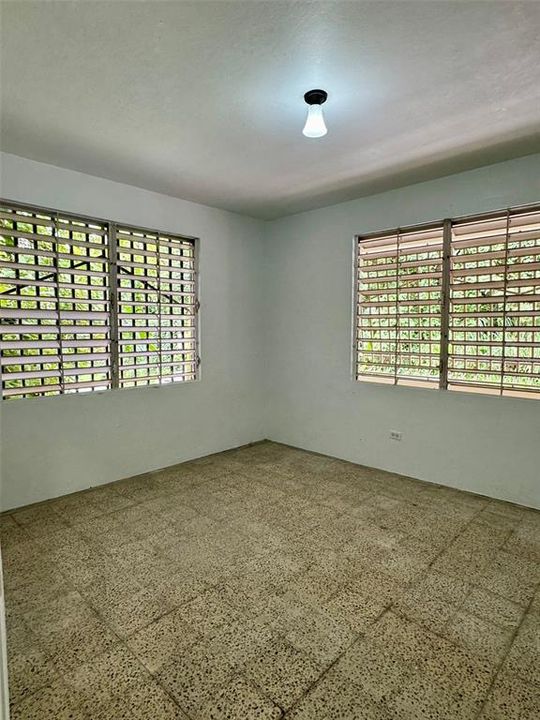 En Venta: $178,000 (3 camas, 1 baños, 1181 Pies cuadrados)