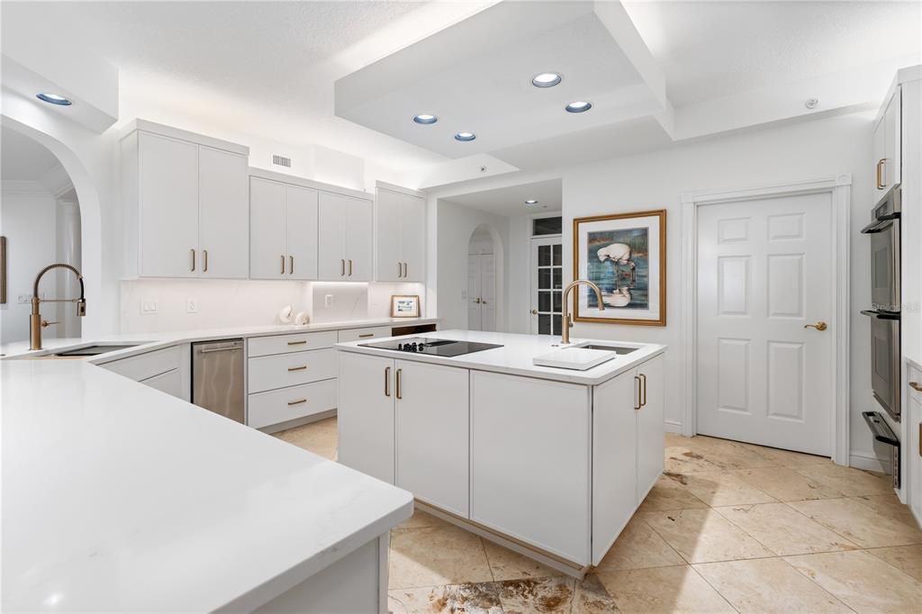 For Sale: $2,499,999 (3 beds, 3 baths, 3230 Square Feet)