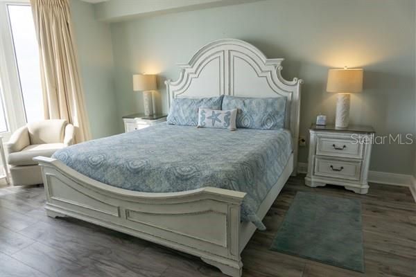 待售: $599,000 (2 贝兹, 2 浴室, 1299 平方英尺)