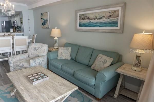 待售: $599,000 (2 贝兹, 2 浴室, 1299 平方英尺)