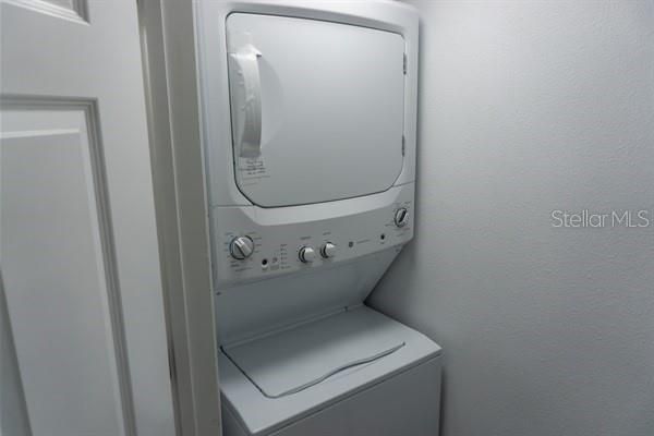 待售: $599,000 (2 贝兹, 2 浴室, 1299 平方英尺)