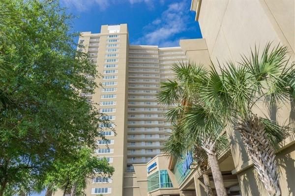 待售: $599,000 (2 贝兹, 2 浴室, 1299 平方英尺)