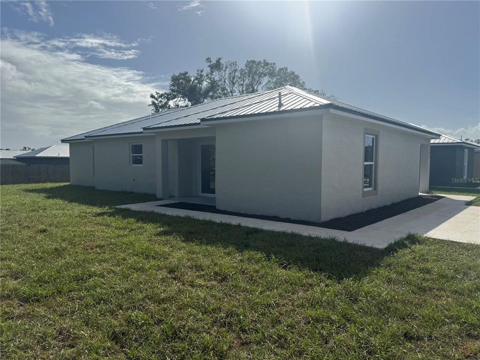 На продажу: $264,900 (3 спален, 2 ванн, 1483 Квадратных фут)