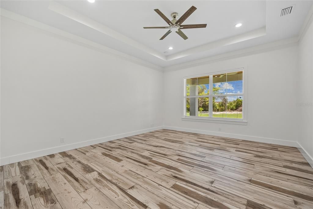 En Venta: $650,000 (3 camas, 3 baños, 2321 Pies cuadrados)