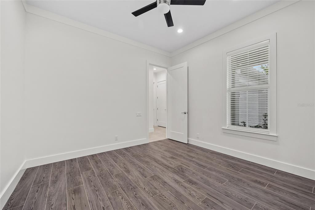 En Venta: $650,000 (3 camas, 3 baños, 2321 Pies cuadrados)