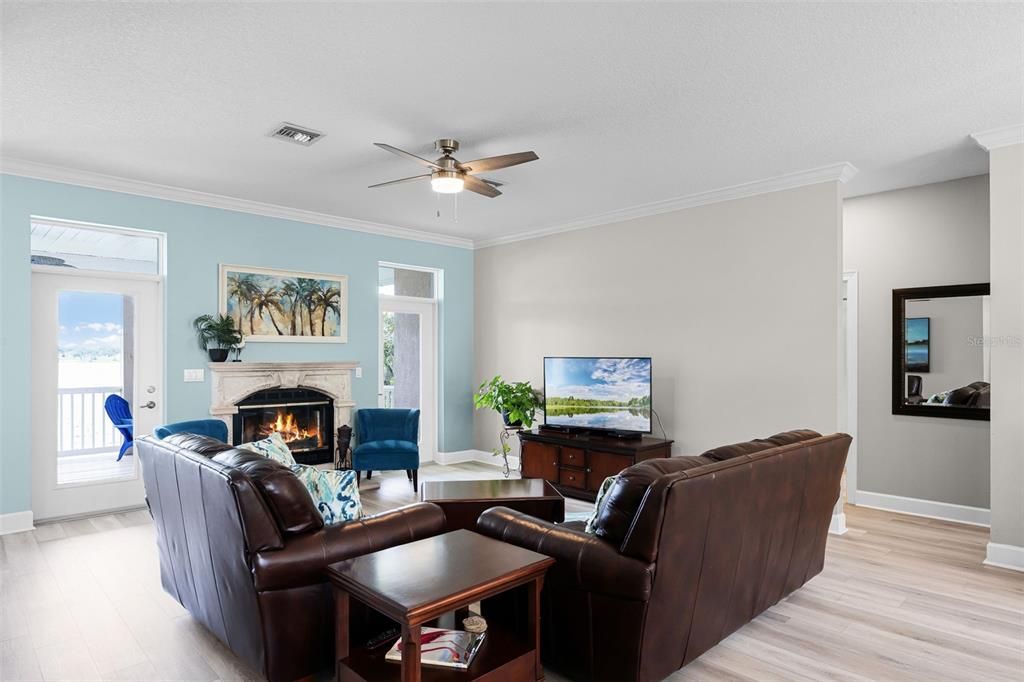 En Venta: $850,000 (5 camas, 3 baños, 2912 Pies cuadrados)