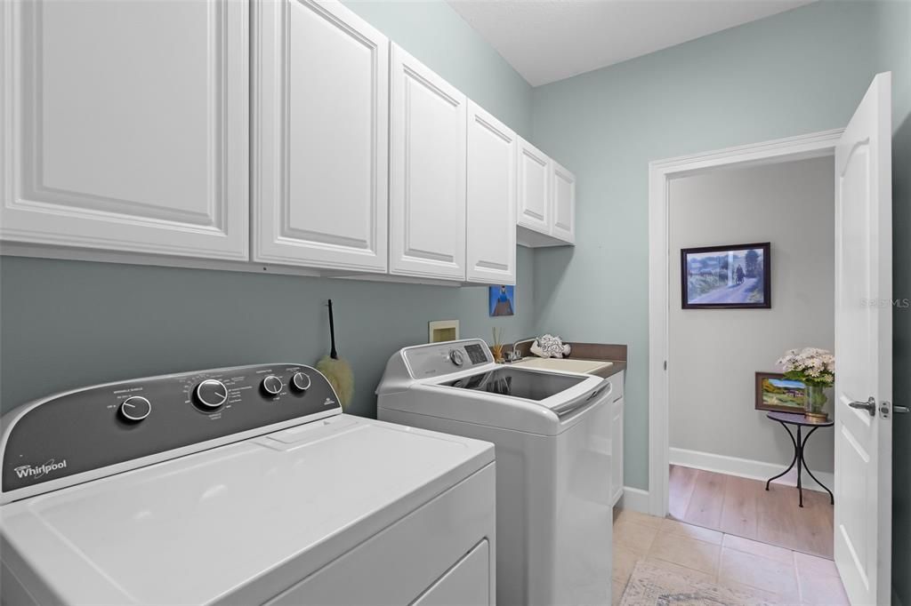 En Venta: $850,000 (5 camas, 3 baños, 2912 Pies cuadrados)