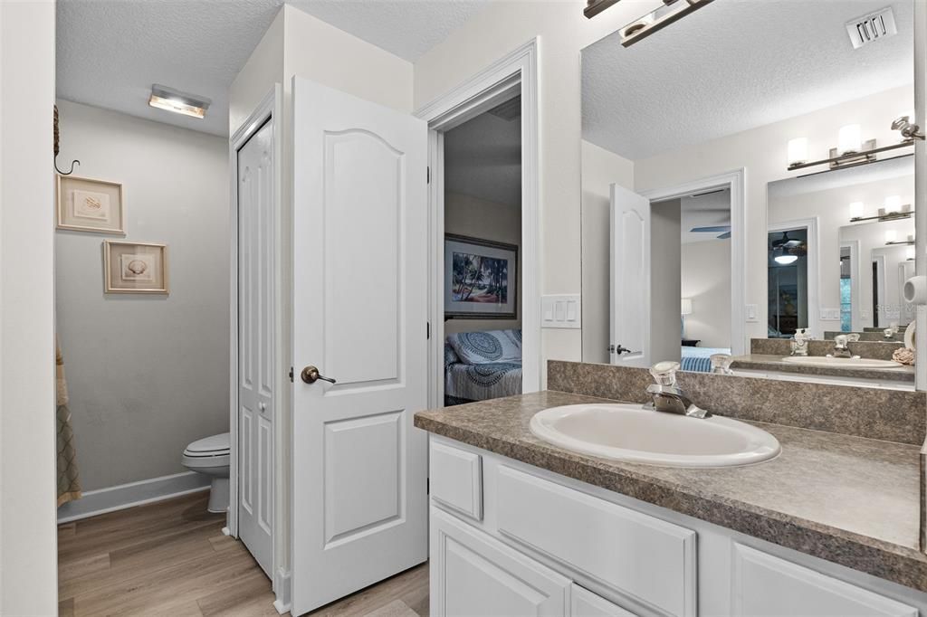 En Venta: $850,000 (5 camas, 3 baños, 2912 Pies cuadrados)