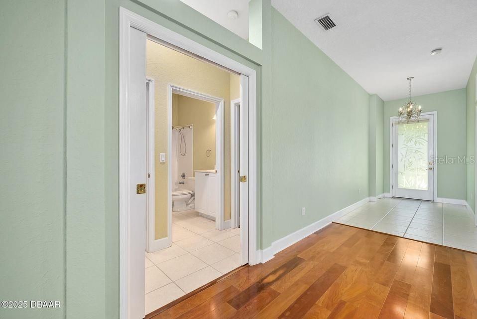 Active With Contract: $319,900 (3 beds, 2 baths, 1670 Square Feet)