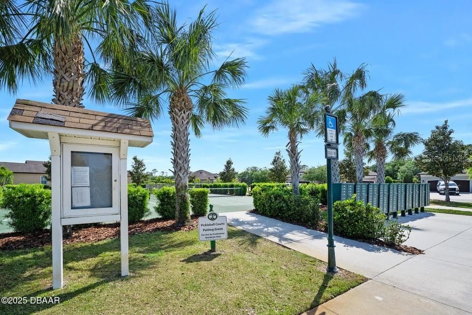 Active With Contract: $319,900 (3 beds, 2 baths, 1670 Square Feet)