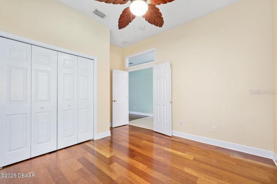 Active With Contract: $319,900 (3 beds, 2 baths, 1670 Square Feet)