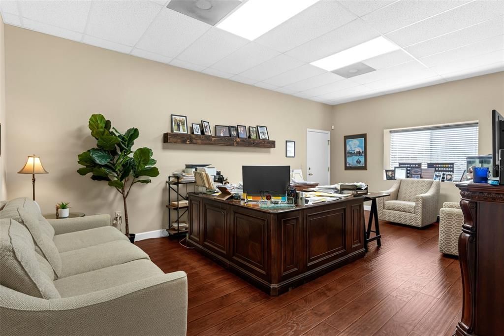 待售: $499,000 (0 贝兹, 0 浴室, 2000 平方英尺)