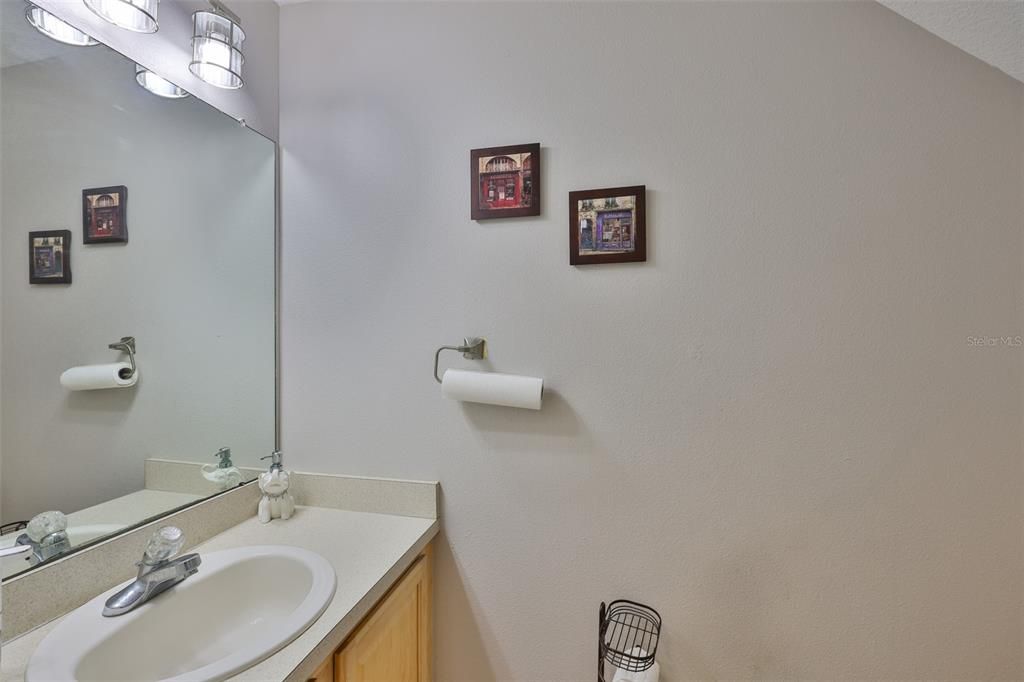 En Venta: $237,000 (2 camas, 2 baños, 1383 Pies cuadrados)