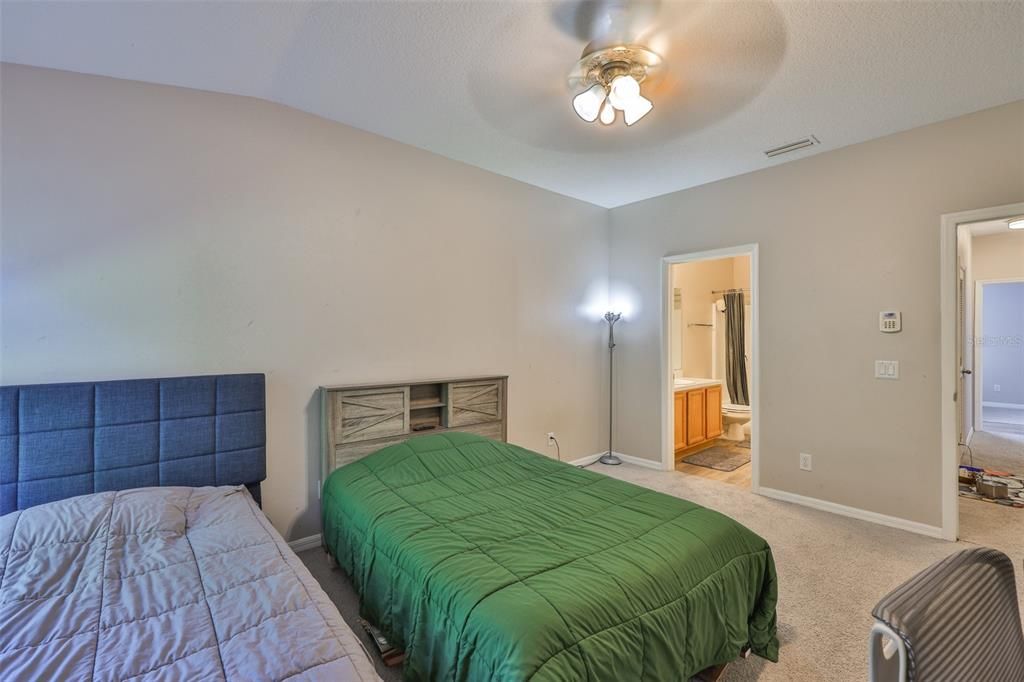 En Venta: $237,000 (2 camas, 2 baños, 1383 Pies cuadrados)