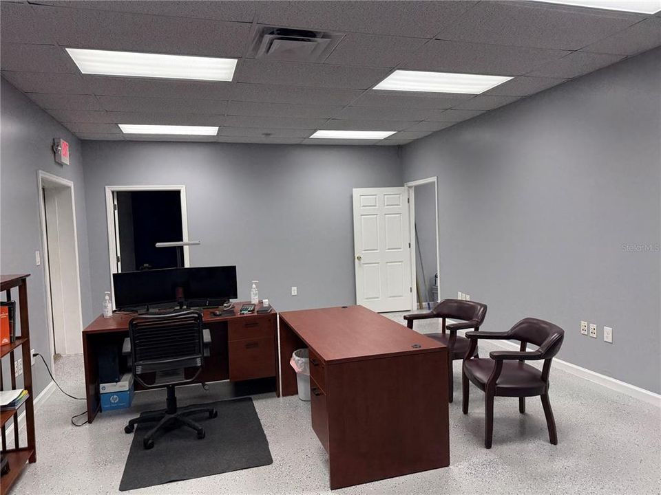 待售: $1,299,500 (0 贝兹, 0 浴室, 4300 平方英尺)