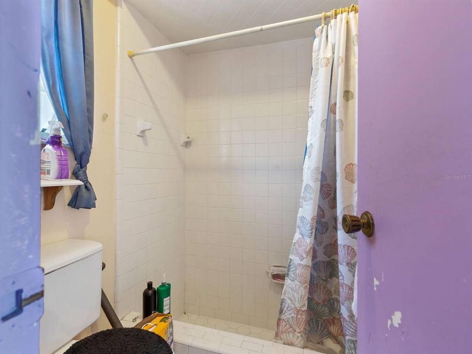 Под контрактом: $210,000 (3 спален, 2 ванн, 1526 Квадратных фут)