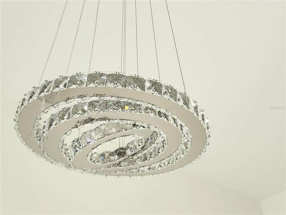 En Venta: $345,999 (3 camas, 2 baños, 1907 Pies cuadrados)