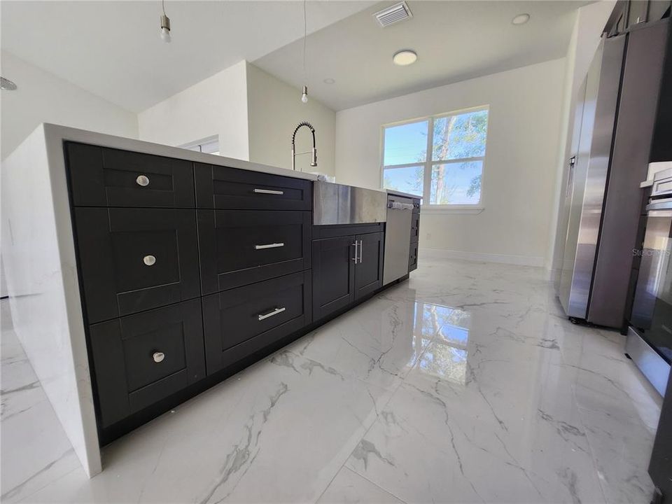 En Venta: $345,999 (3 camas, 2 baños, 1907 Pies cuadrados)