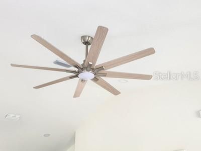 En Venta: $345,999 (3 camas, 2 baños, 1907 Pies cuadrados)