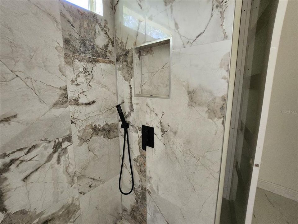 En Venta: $345,999 (3 camas, 2 baños, 1907 Pies cuadrados)