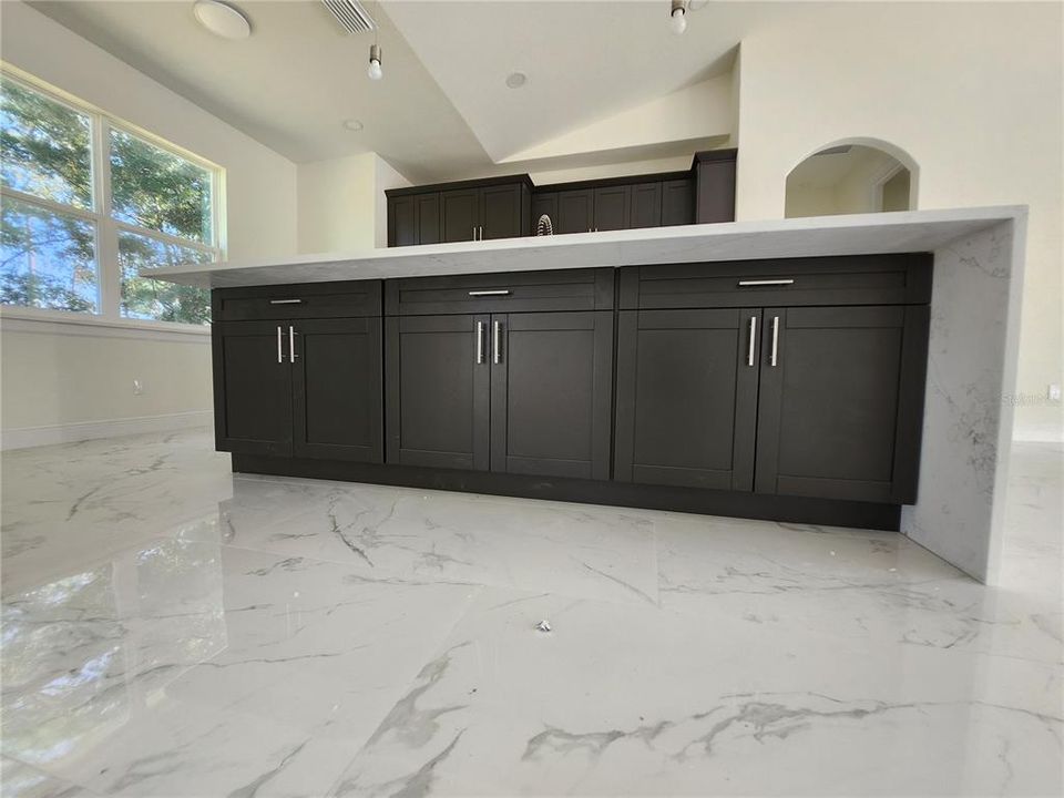 En Venta: $345,999 (3 camas, 2 baños, 1907 Pies cuadrados)