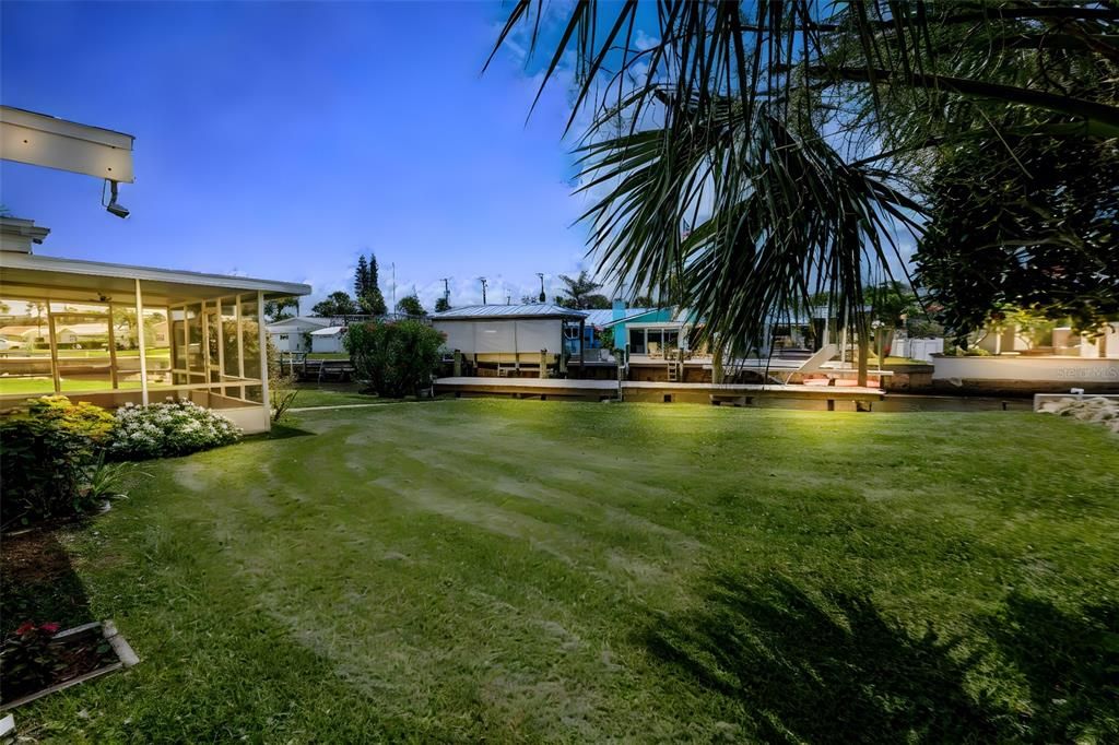 Под контрактом: $650,000 (3 спален, 2 ванн, 1704 Квадратных фут)