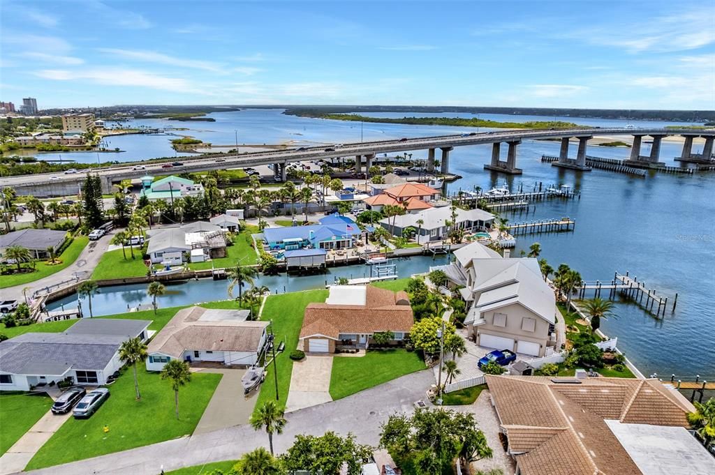 Под контрактом: $650,000 (3 спален, 2 ванн, 1704 Квадратных фут)