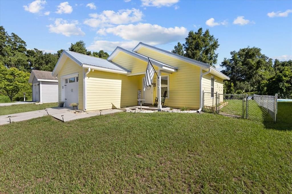 En Venta: $217,000 (3 camas, 2 baños, 1163 Pies cuadrados)