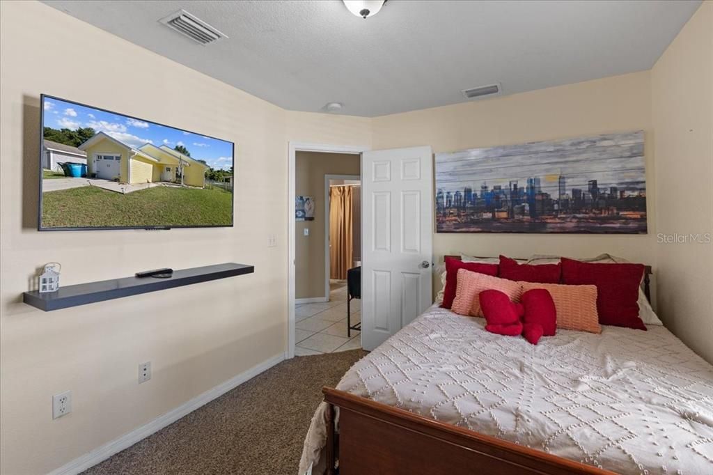 En Venta: $217,000 (3 camas, 2 baños, 1163 Pies cuadrados)