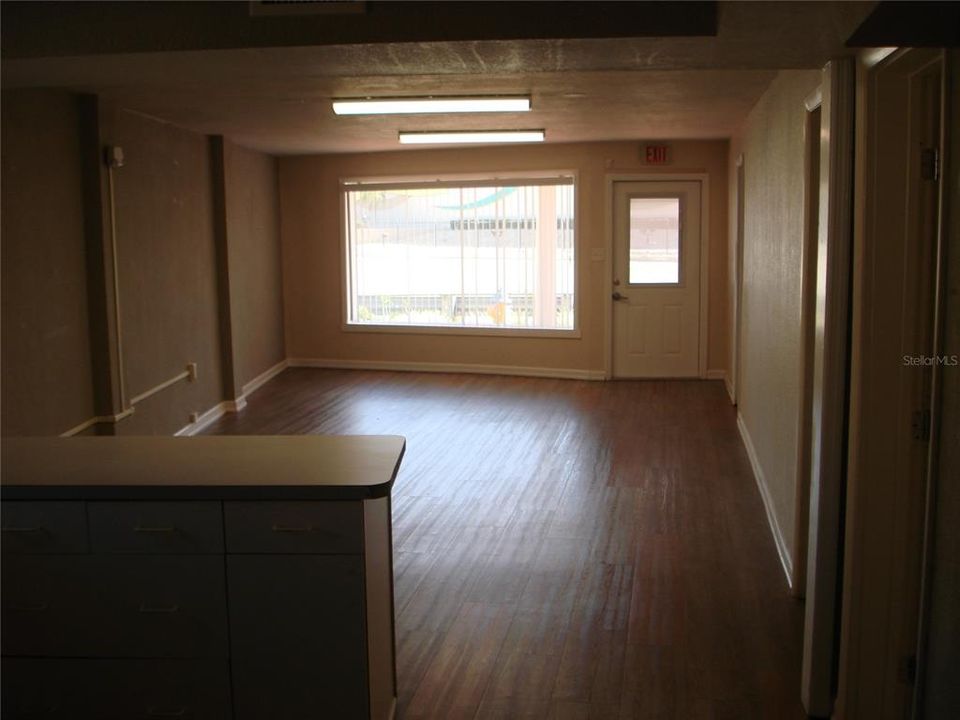 Под контрактом: $589,000 (0 спален, 0 ванн, 2412 Квадратных фут)