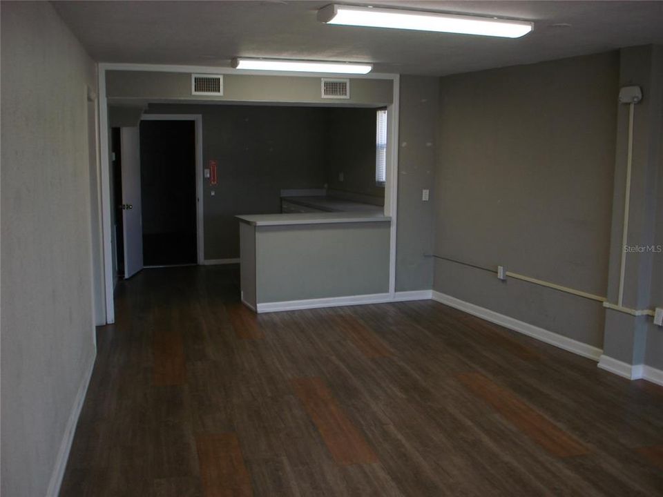 Под контрактом: $589,000 (0 спален, 0 ванн, 2412 Квадратных фут)